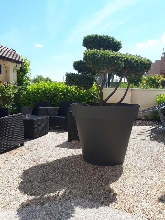 Hôtel La Bonbonnière - Dijon Talant Esterno foto